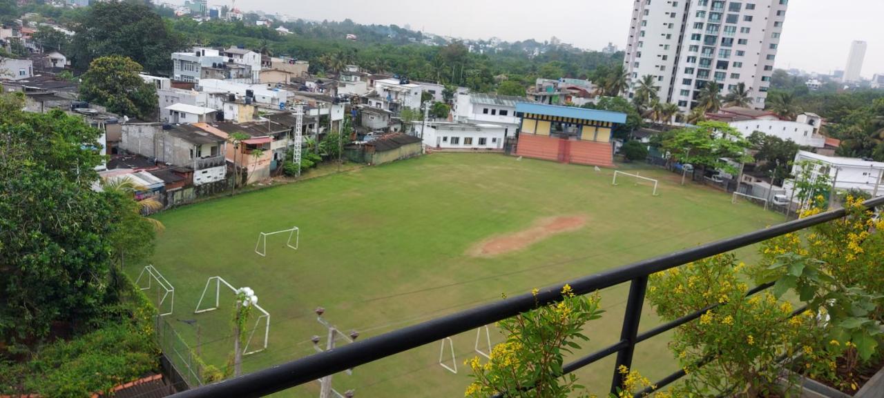 Jays Guest - Rajagiriya Colombo Hotell Exteriör bild