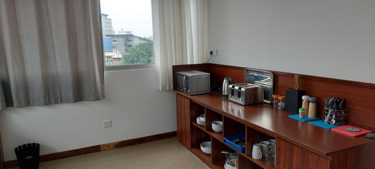 Jays Guest - Rajagiriya Colombo Hotell Exteriör bild