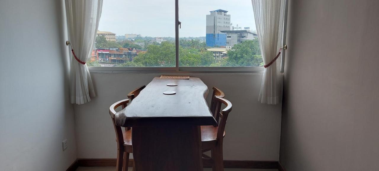 Jays Guest - Rajagiriya Colombo Hotell Exteriör bild